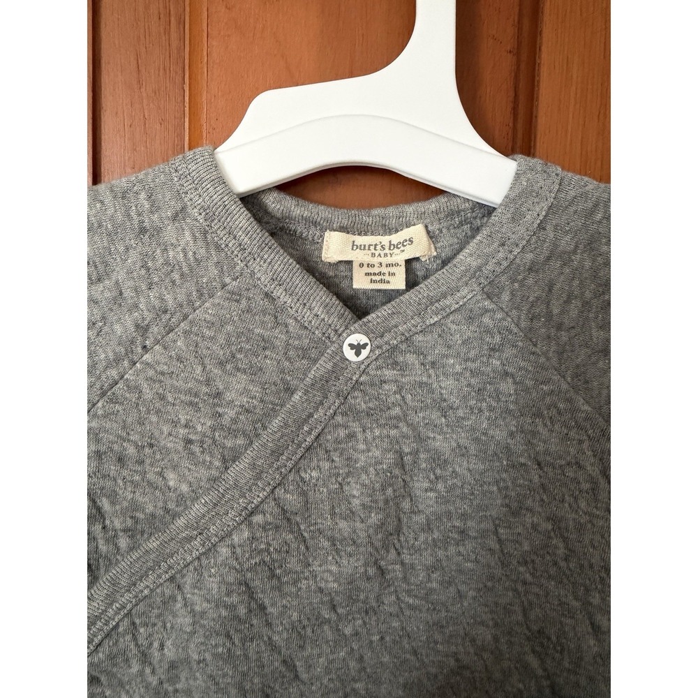 Burt's Bees Baby Unisex Heather Grey Quilted Wrap-Front Baby Jumpsuit Size 0-3M - Picture 4 of 5